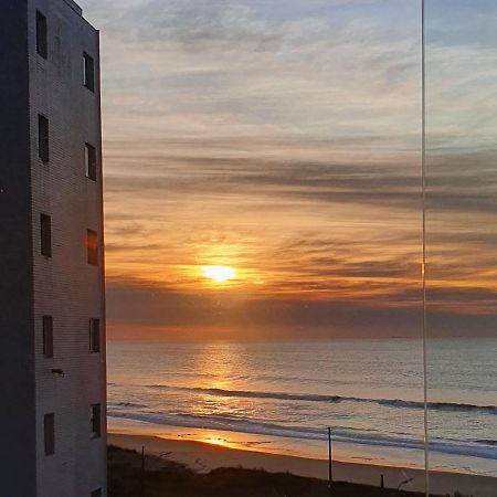 מטיניוס Apto Resort Cambuhy Frente Mar Piscina Academia מראה חיצוני תמונה