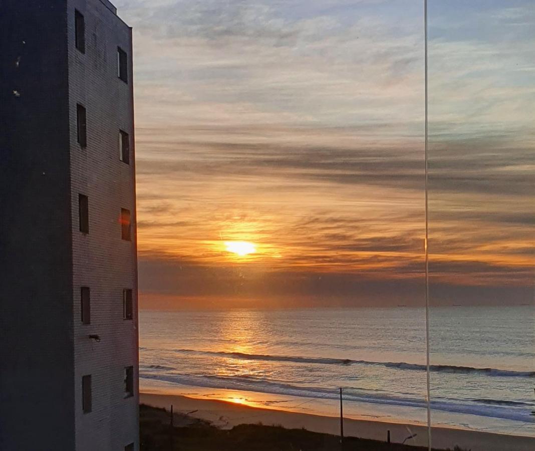 מטיניוס Apto Resort Cambuhy Frente Mar Piscina Academia מראה חיצוני תמונה